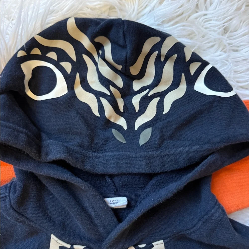 Set of Hoodies - Picture 5 of 9